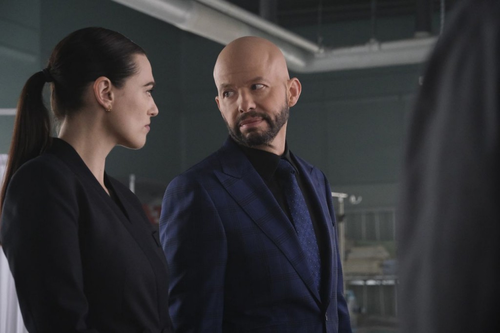 Lena Luthor (Katie McGrath) et Lex Luthor (Jon Cryer)