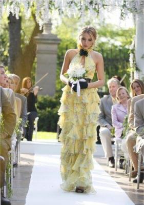 Serena, demoiselle d'honneur au mariage de sa mère