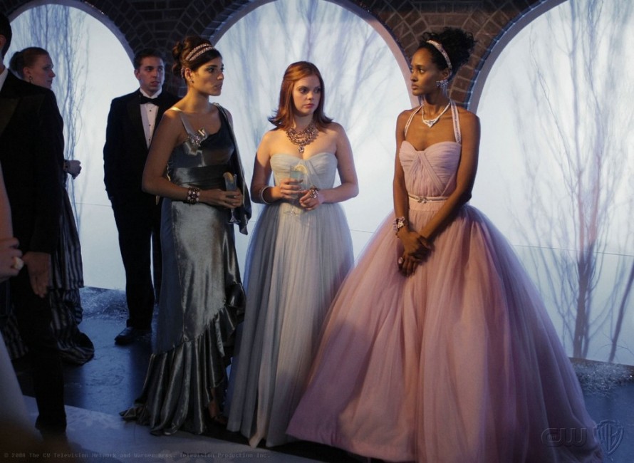 Isabel, Hazel et Penelope au bal