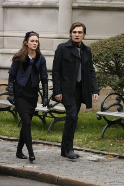 Blair et Chuck à l'enterrement de Bart